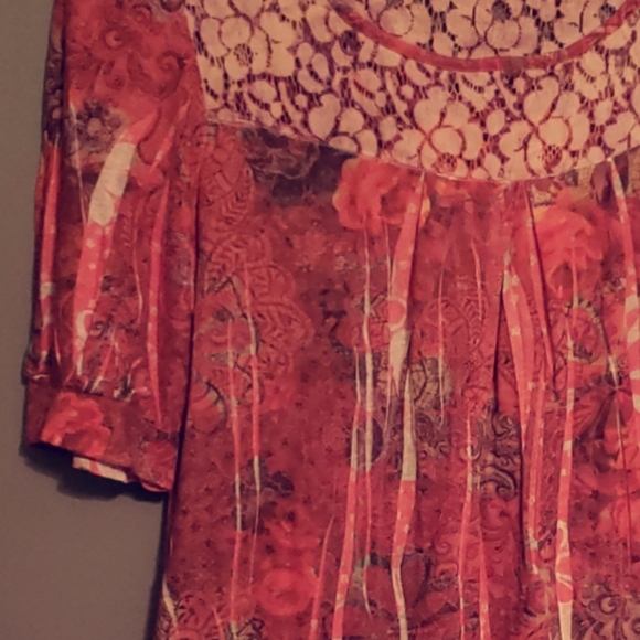 Womens Daytrip Top Size XL - Picture 3 of 3